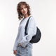 GOT BAG Tas Wavy Puffer Moon Bag Small Zwart