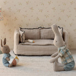 7b77b6f44f3194e5a598a167826a4d13